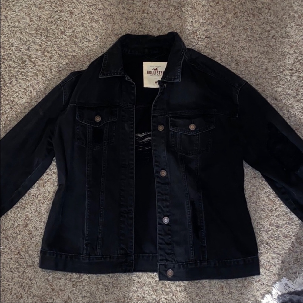 NWOT HOLLISTER DISTRESSED BLACK DENIM JACKET